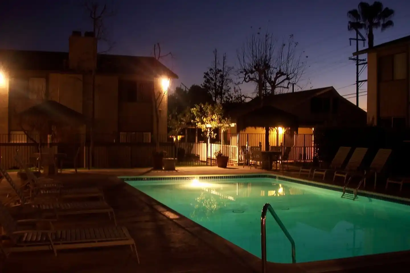 Oro Park Apartments photo 5