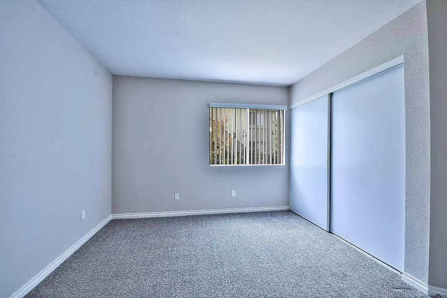 Cross Creek Apartments