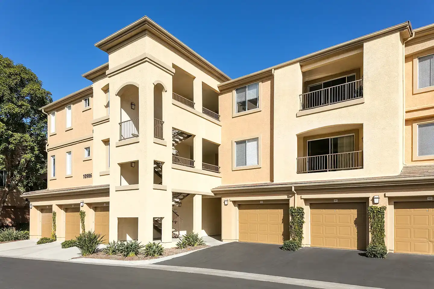Torrey Hills Apartment Homes