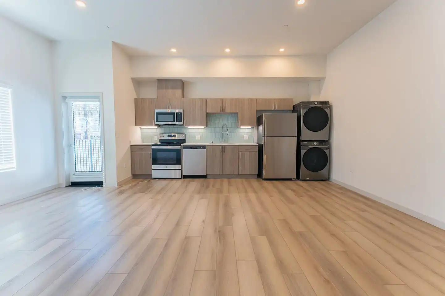 4233 Kansas Street photo 2