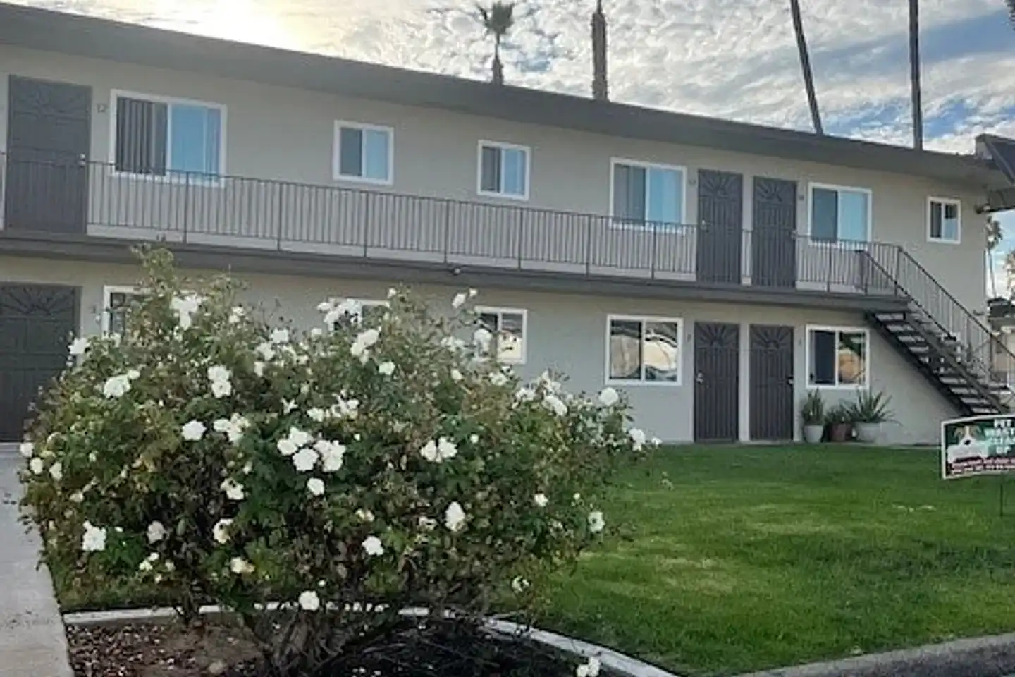 Leo's Apartments photo 4