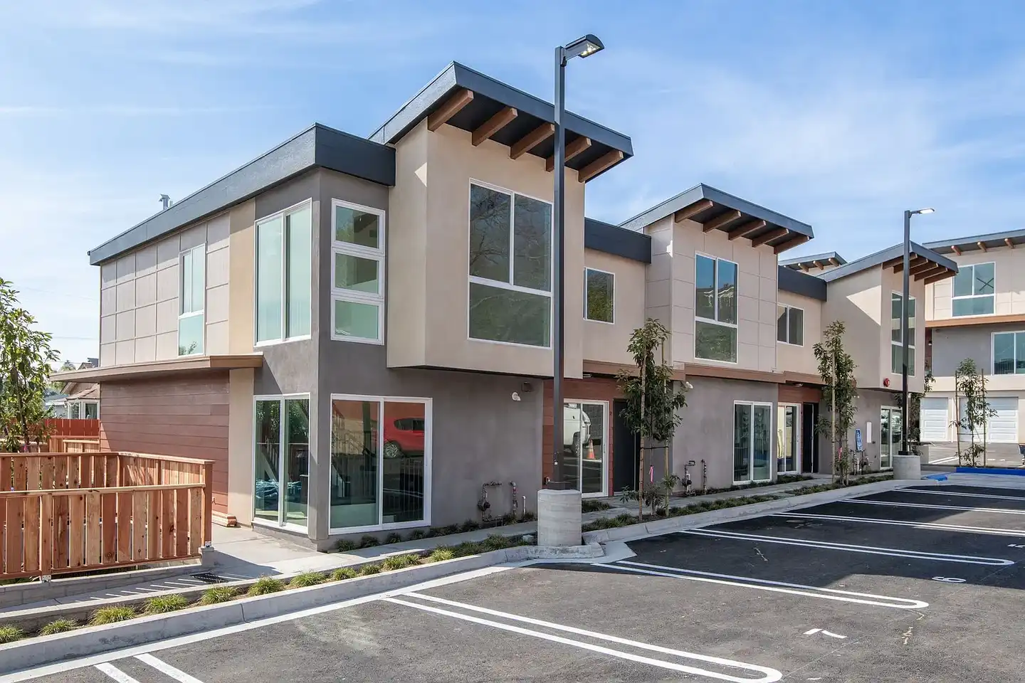 Civic Center Villas photo 2