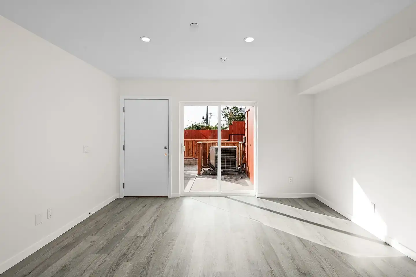 Civic Center Villas photo 5