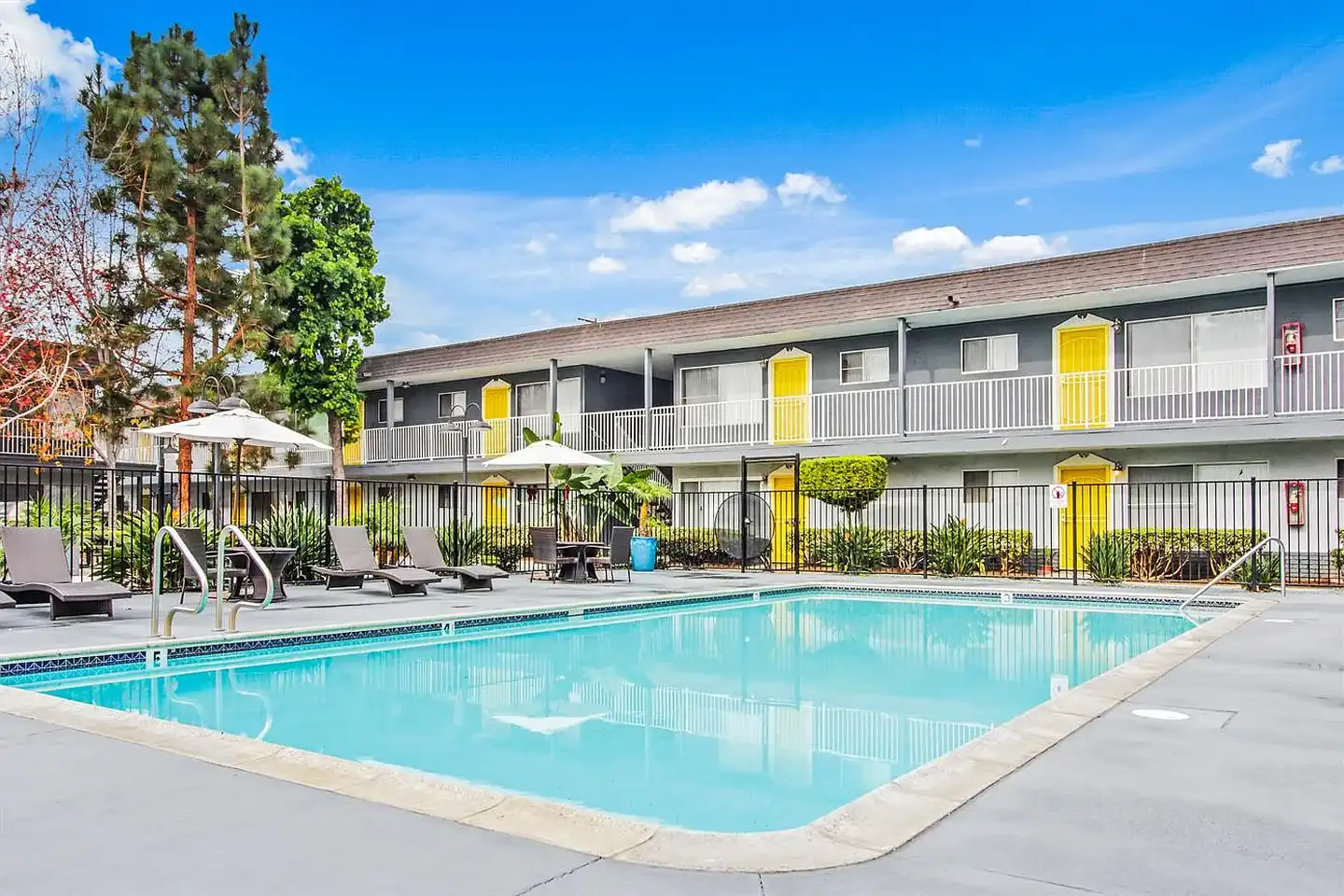 The Atherton Apartments photo 3