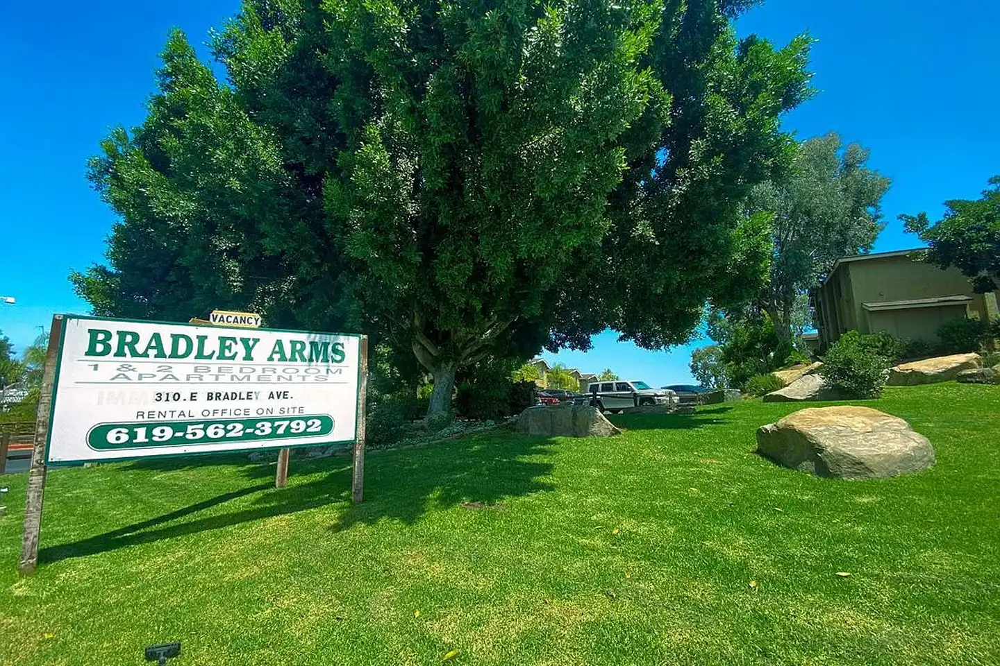 Bradley Arms photo 4