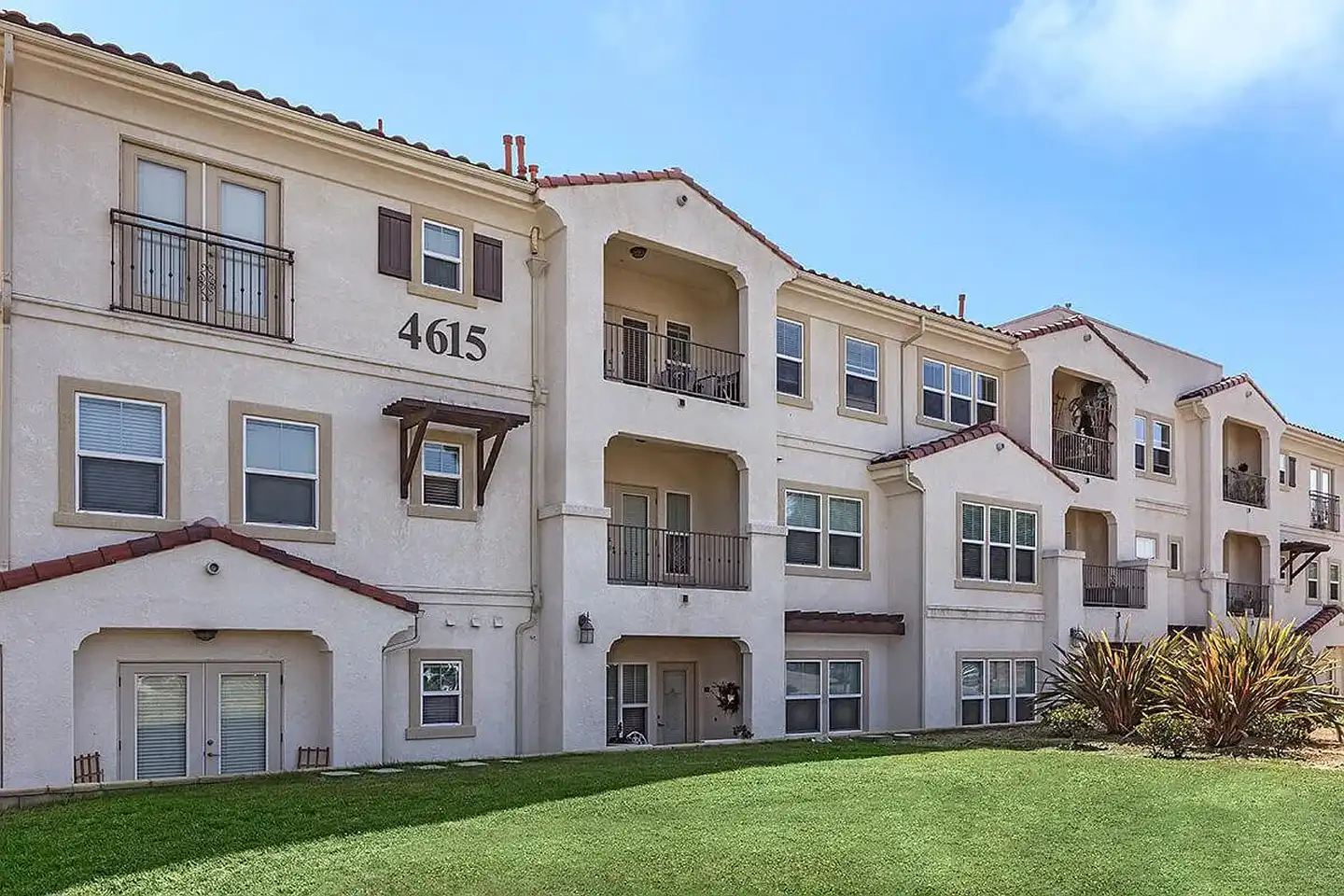 Town Park Villas Senior Living photo 2