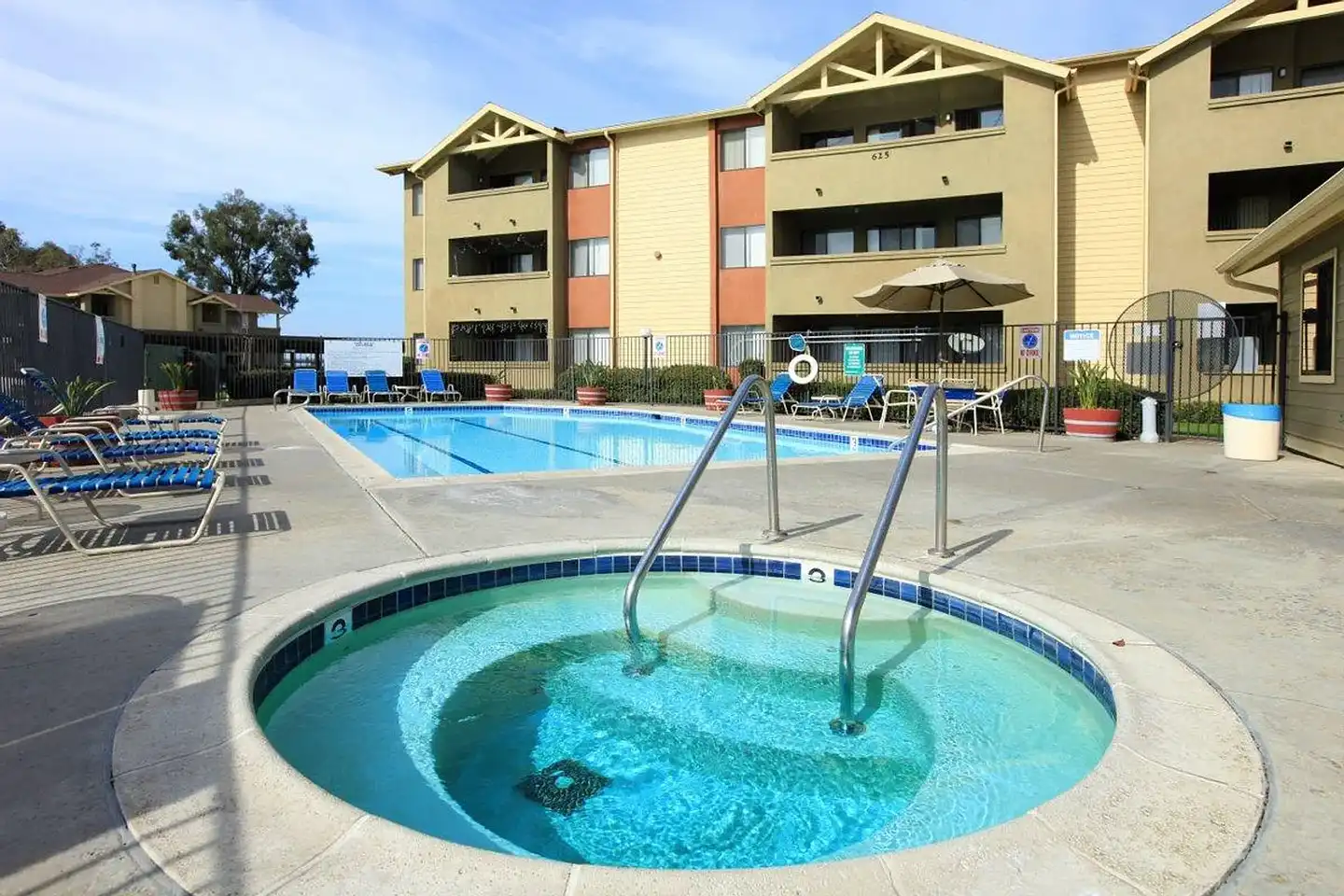 Windsong Apartments photo 4