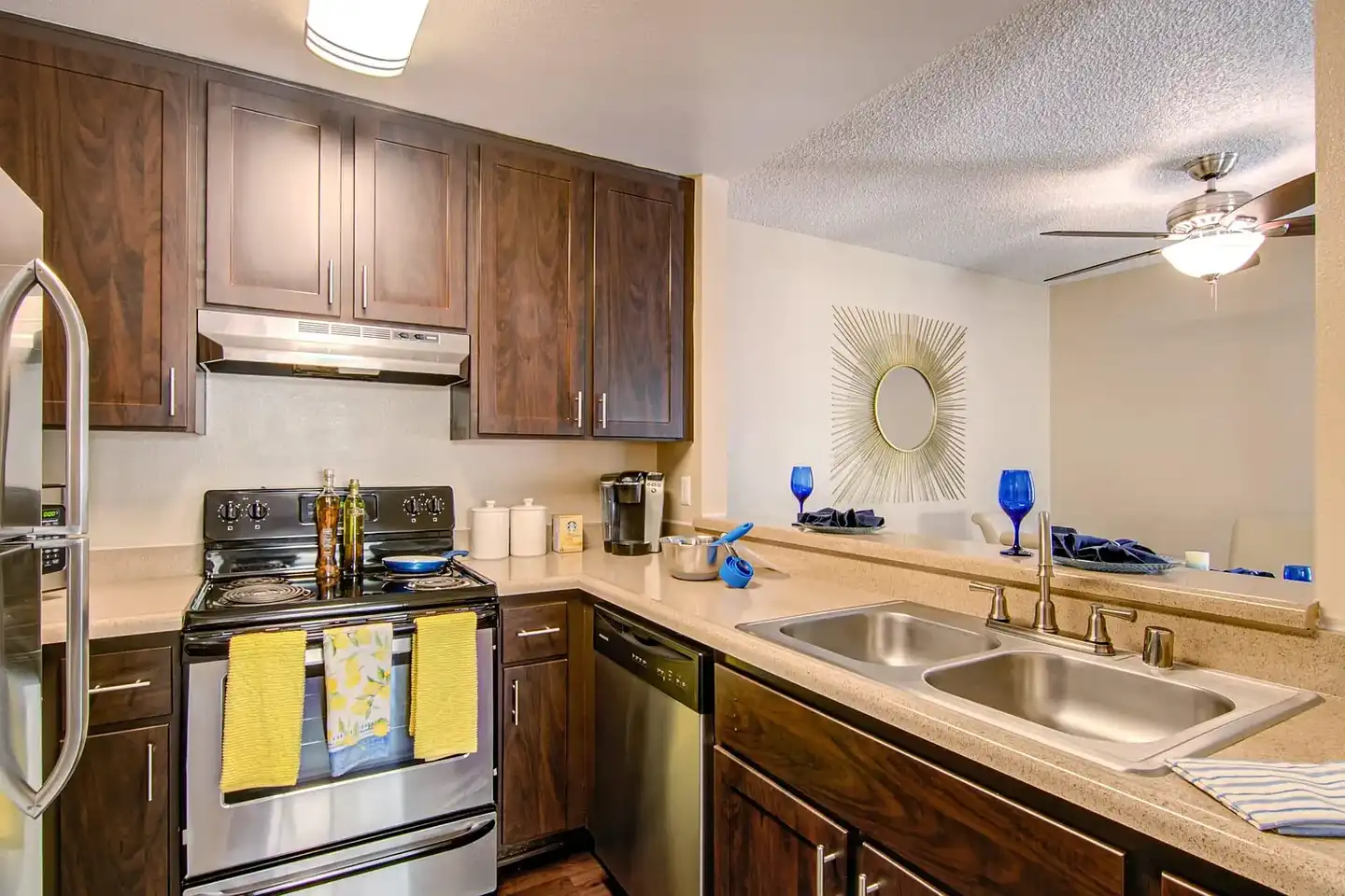 Lakeview Village photo 4
