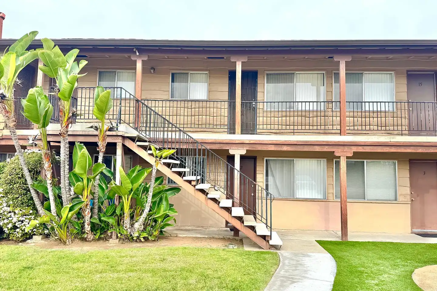 7821 Linda Vista Rd. photo 4
