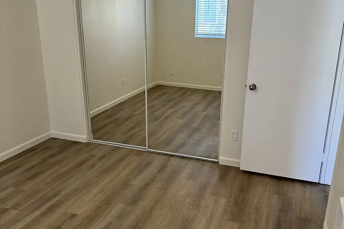 Vista del Sol Apartments photo 4