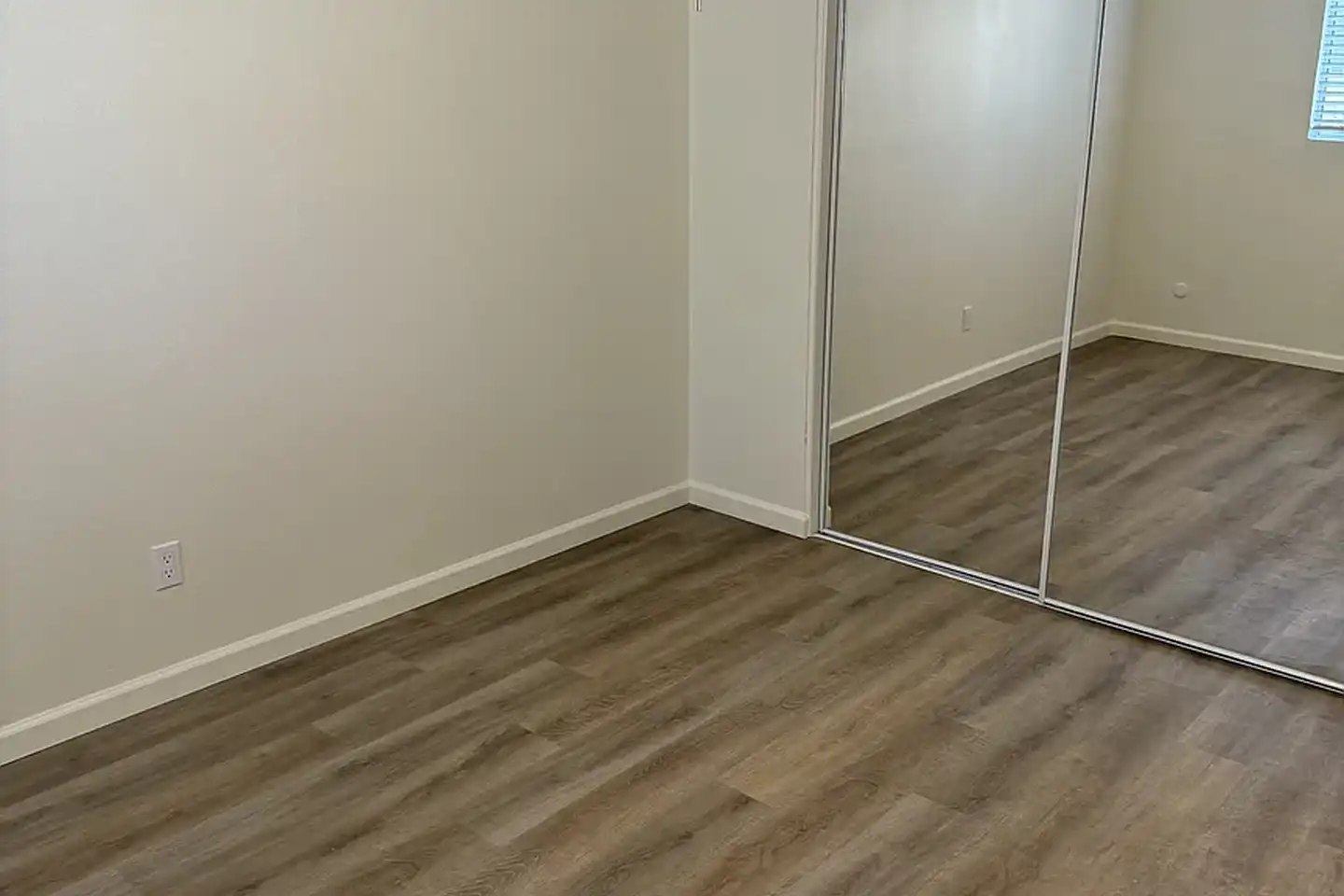 Vista del Sol Apartments photo 5