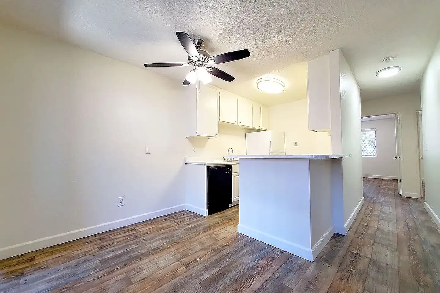 Indian Springs Apartments photo 3