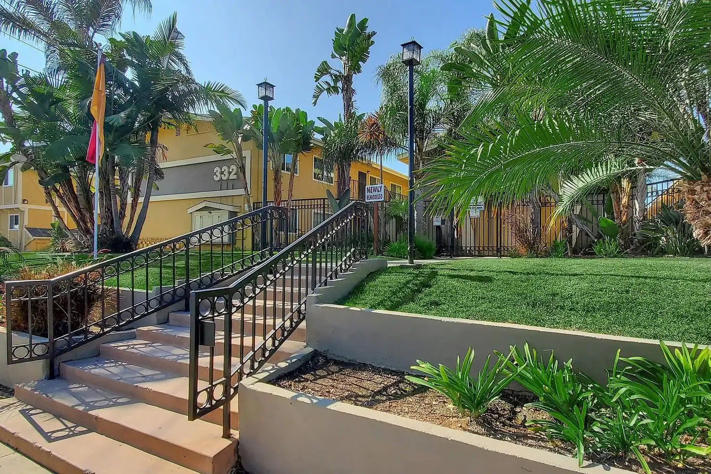 5th Avenue Apartment Homes photo 2