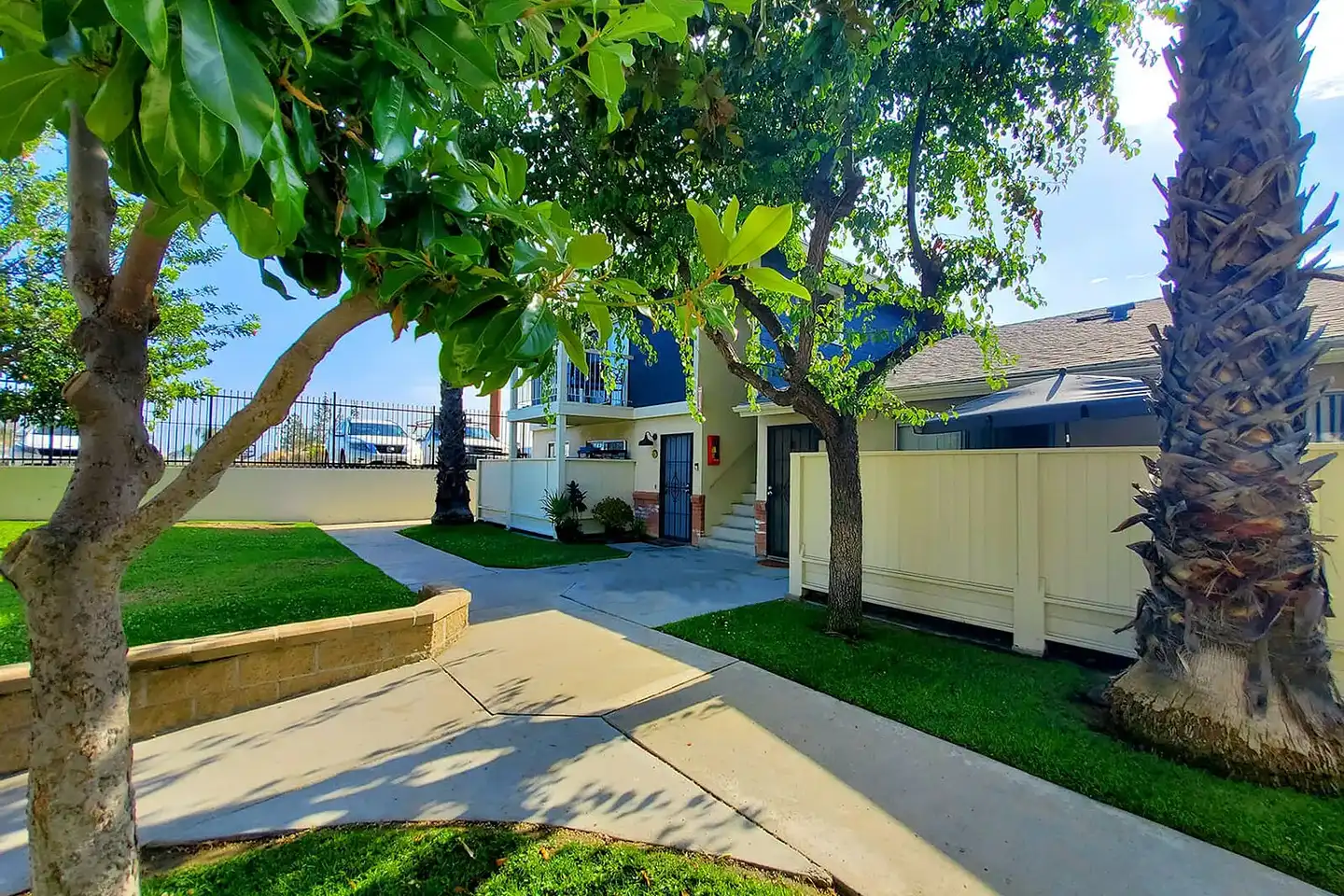 Palm Villas Apartments photo 5