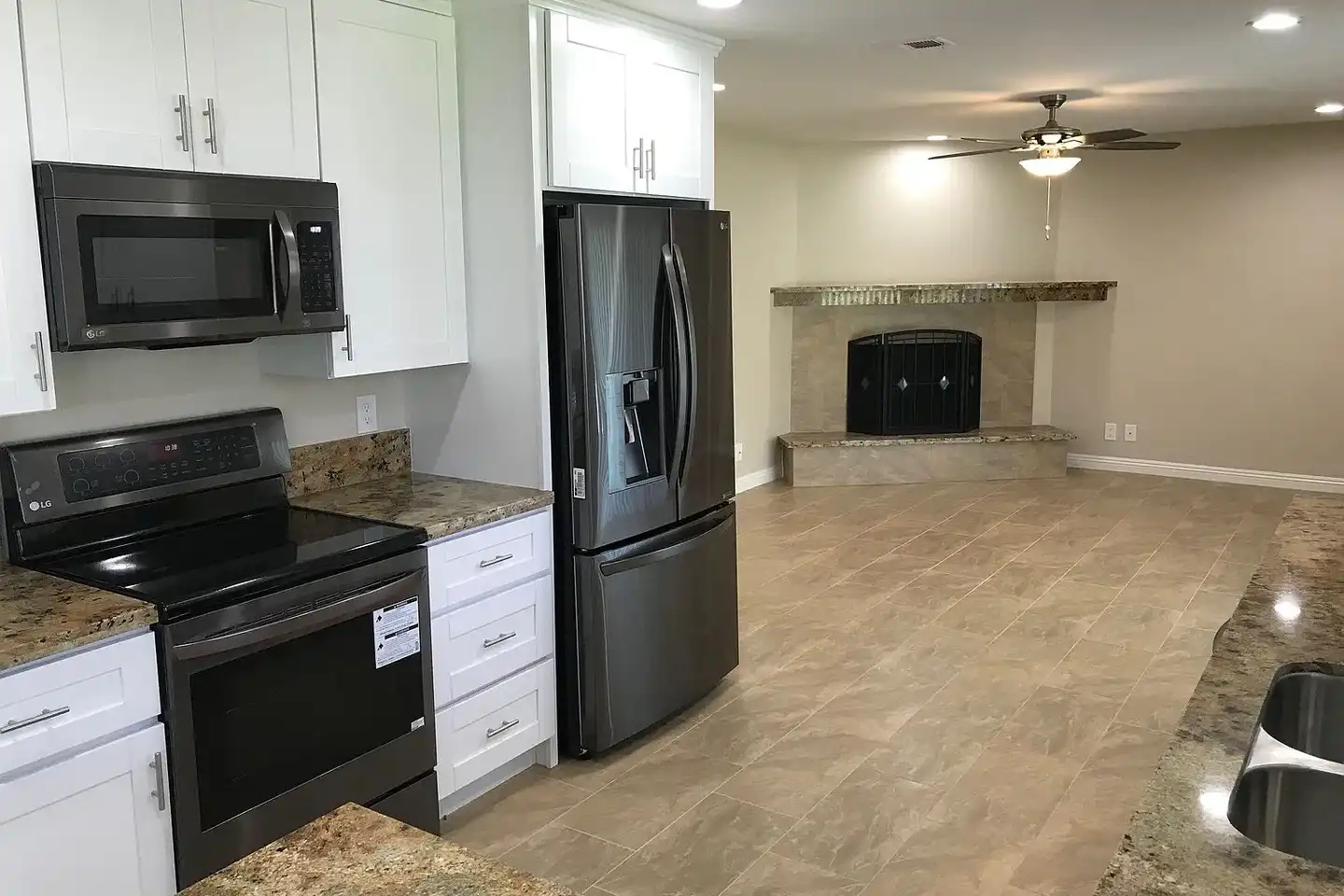 Raymond Ritz Apartments photo 5