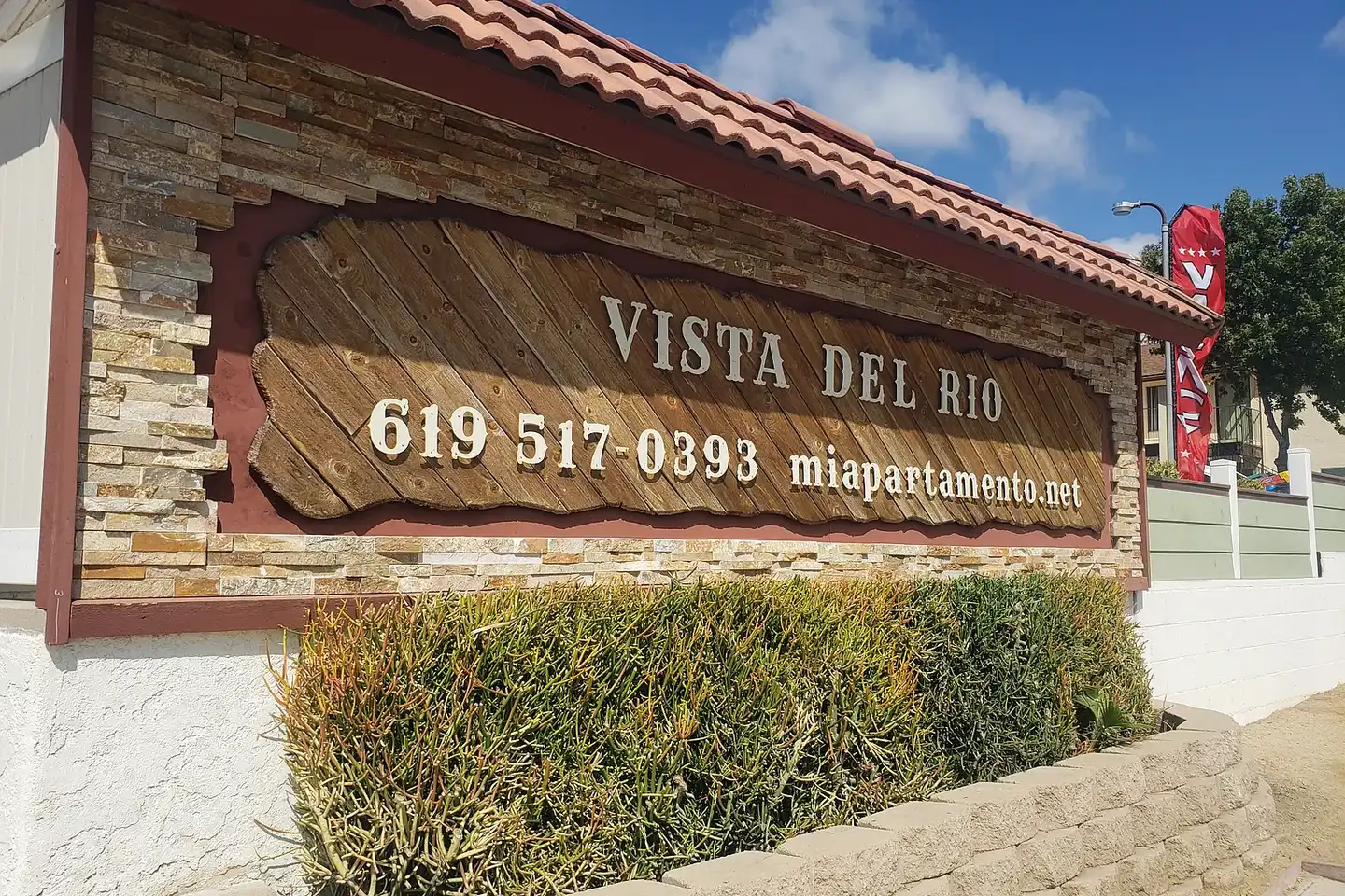 Vista Del Rio Apartments photo 3