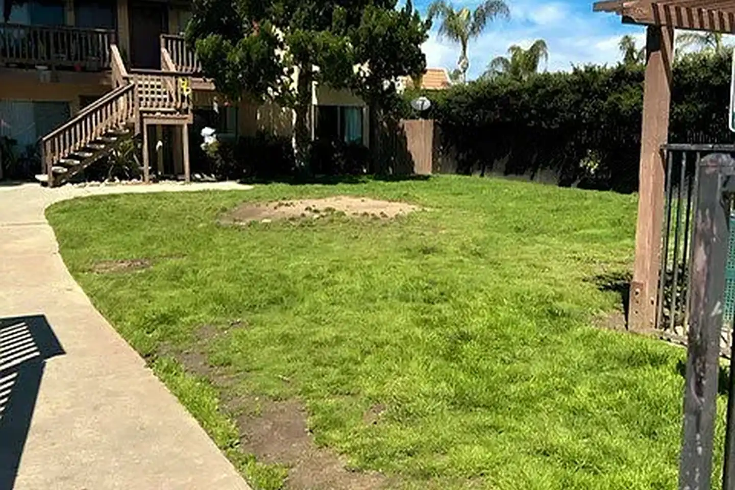 Mission Bell Apartments photo 4