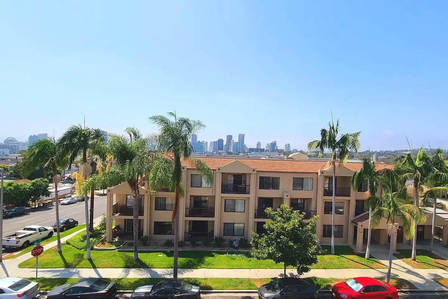2220 C St photo 2