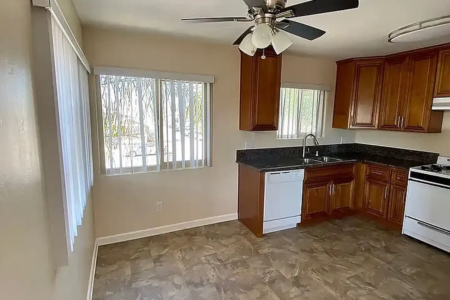 Mesa Villa Kansas photo 4