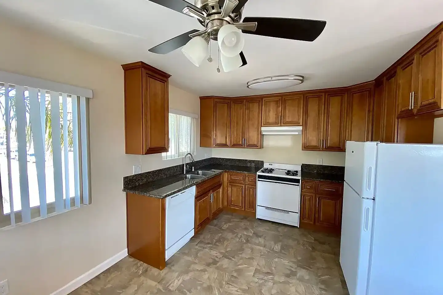 Mesa Villa Kansas photo 2