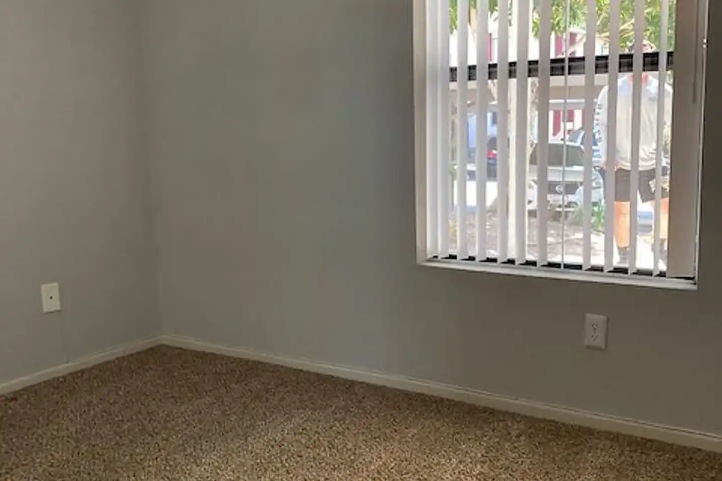 322 Hillside Terrace photo 5