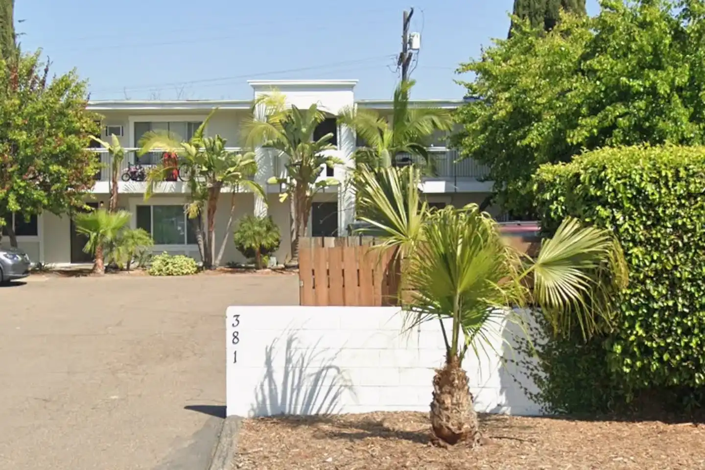 Millar-381 Millar Ave El Cajon, CA 92020 photo 2