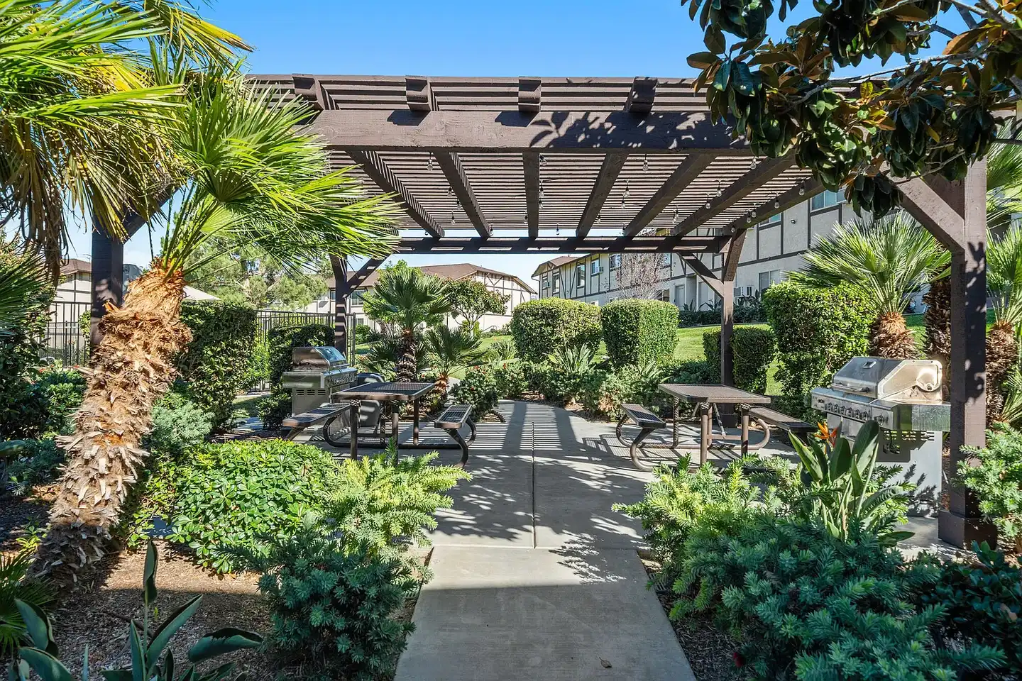 Temecula Gardens Apartments photo 5