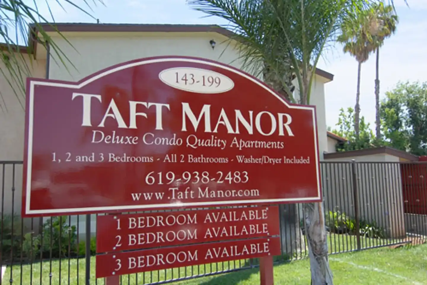 Taft Manor photo 2