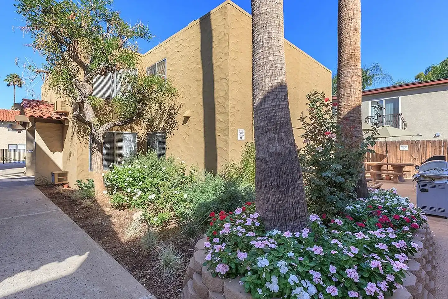 Casa De Luna Apartments