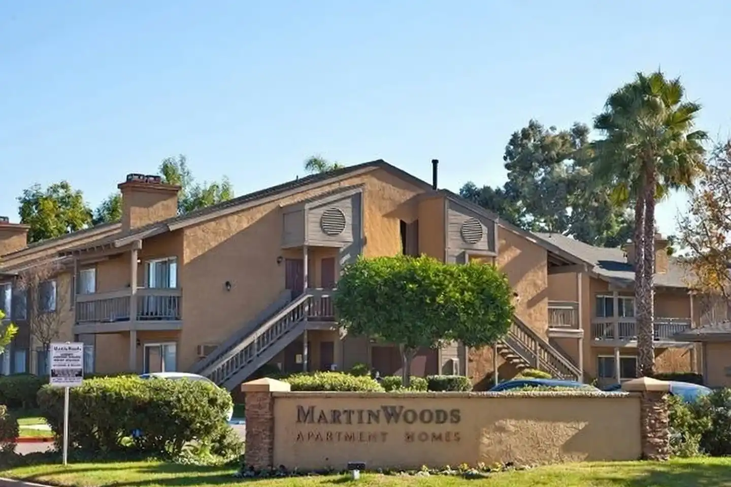 Martin Woods Apartment Homes photo 2