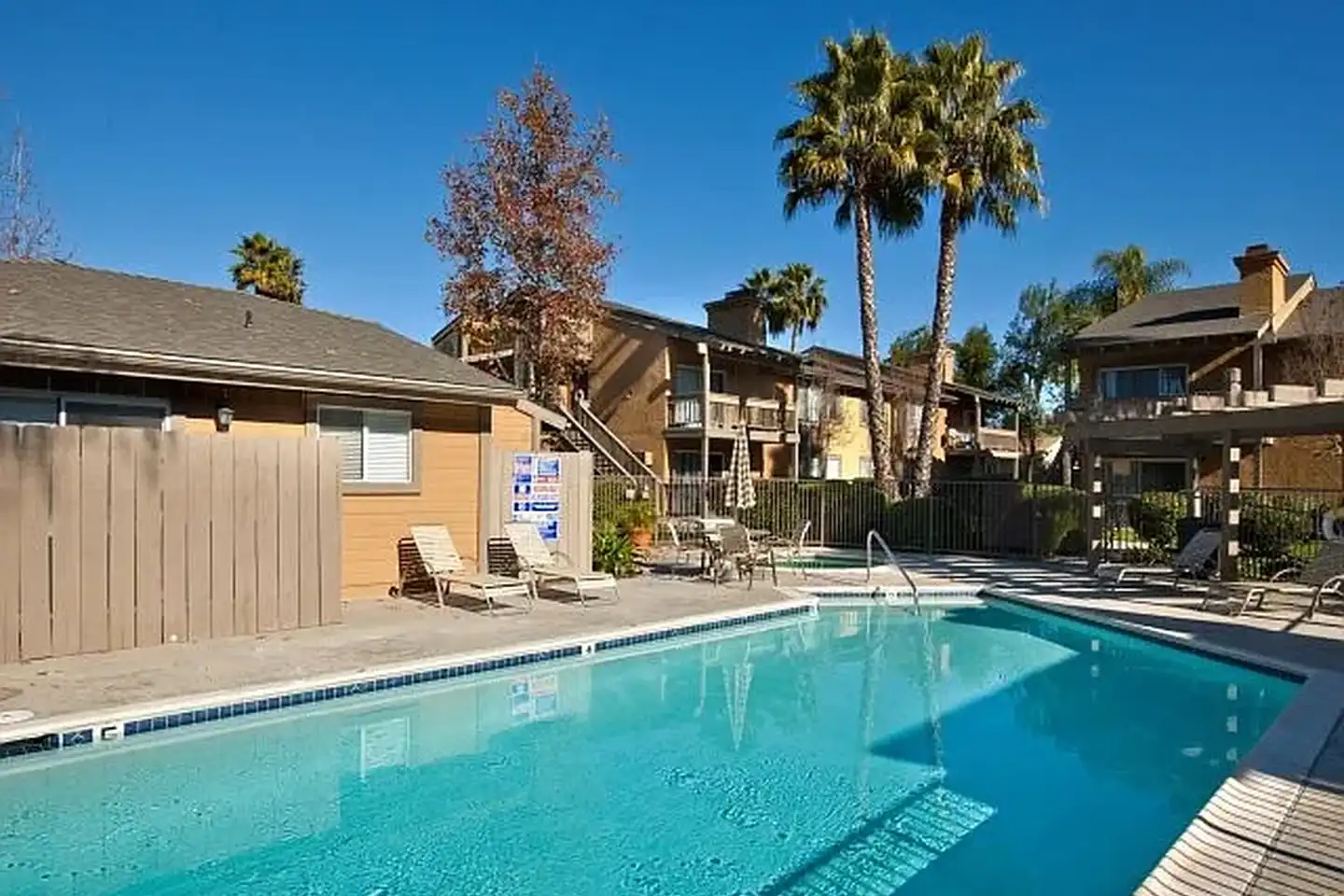 Martin Woods Apartment Homes photo 5