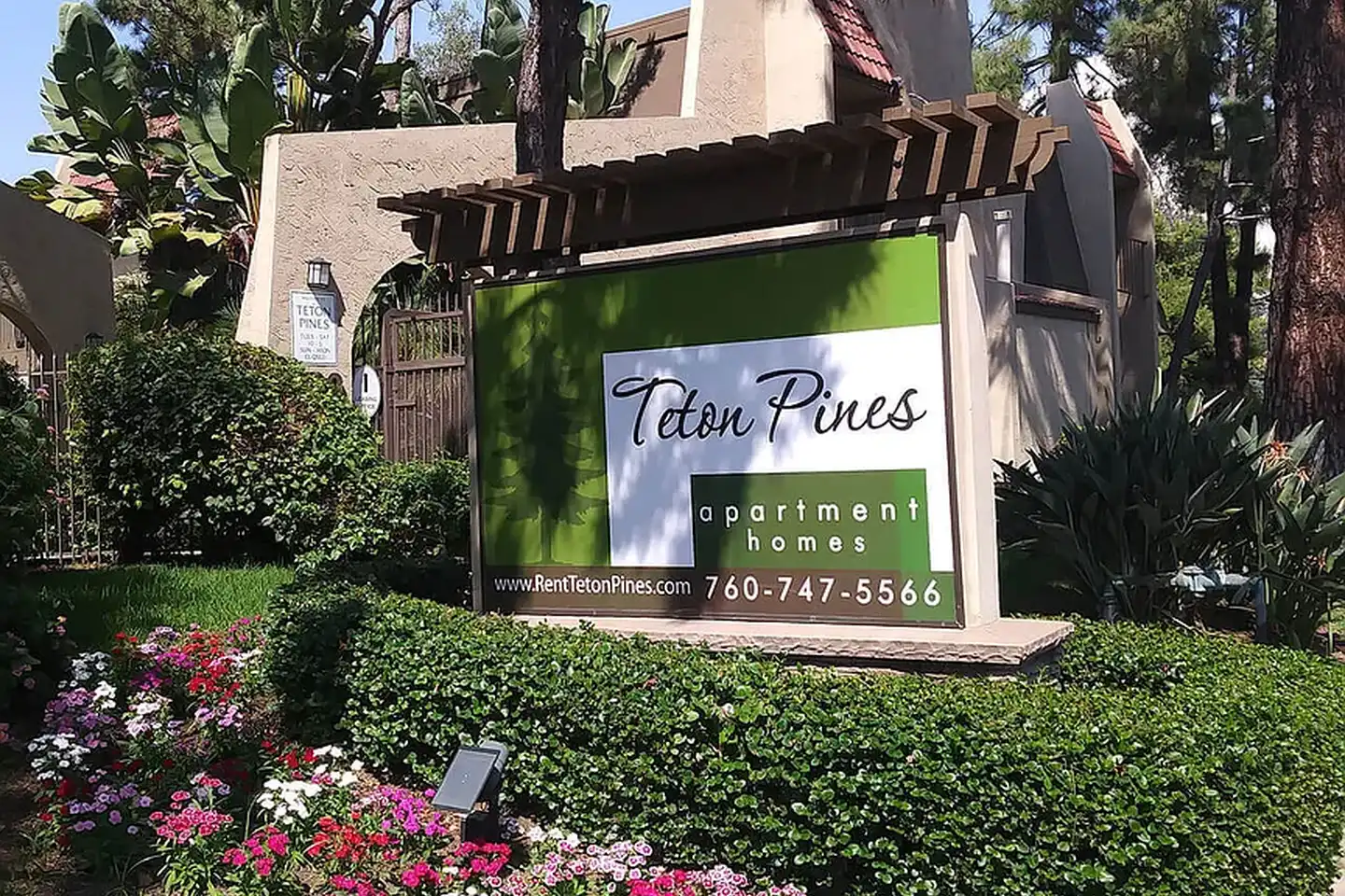 Teton Pines Apartments photo 2