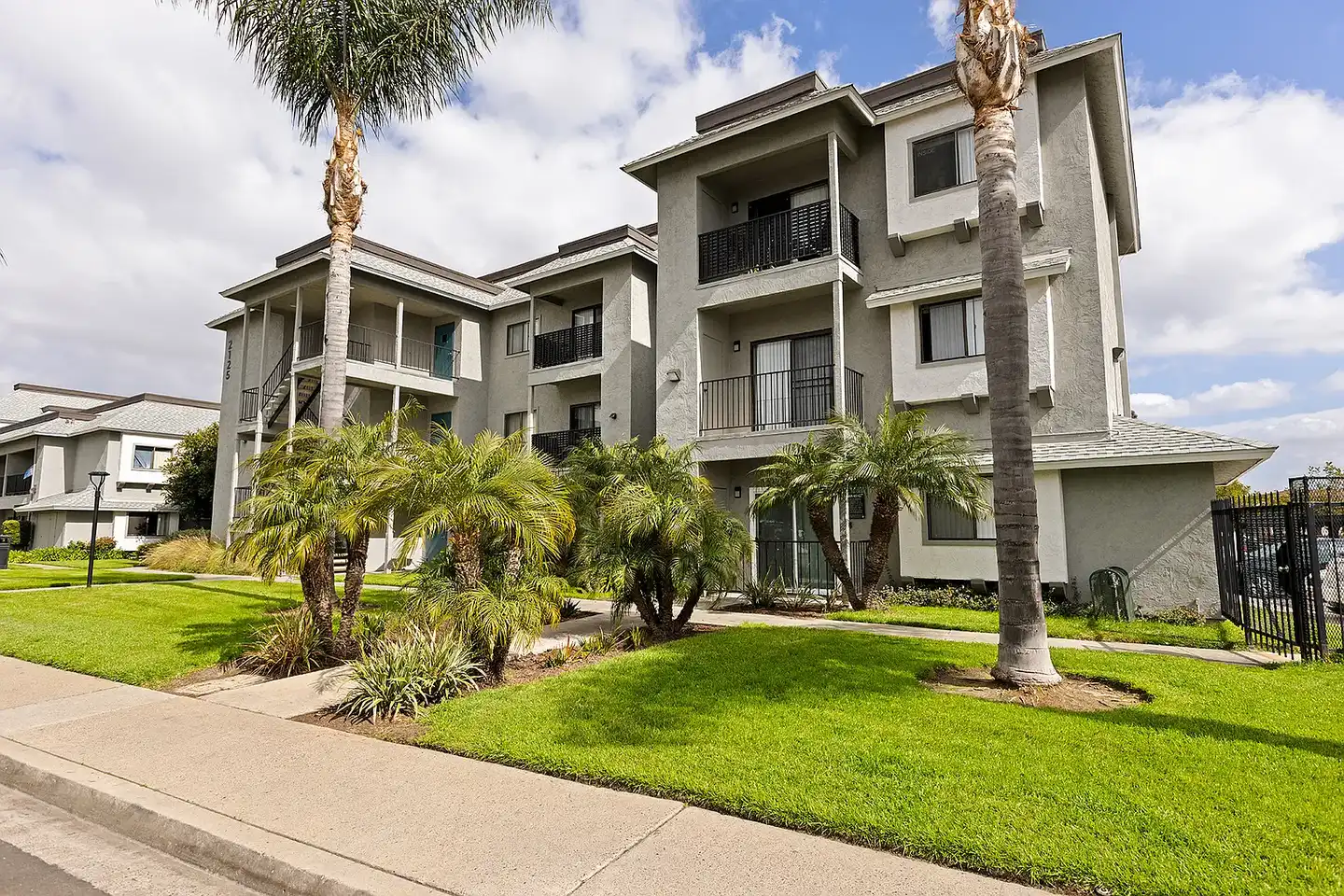 The Hills At Fashion Valley Apartments photo 3