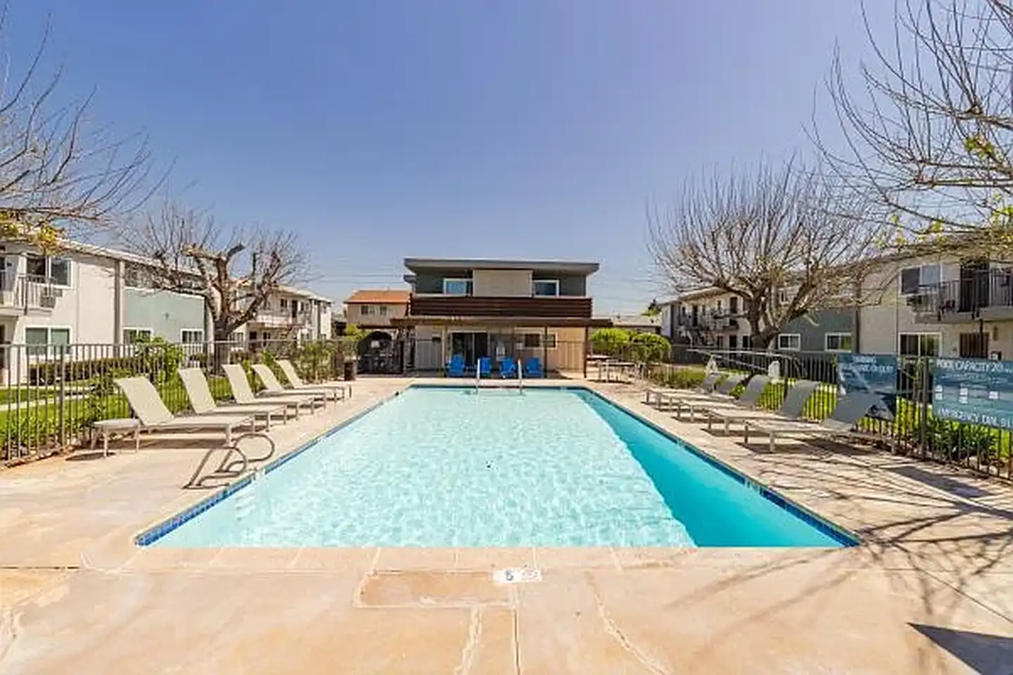 Oasis Del Sol