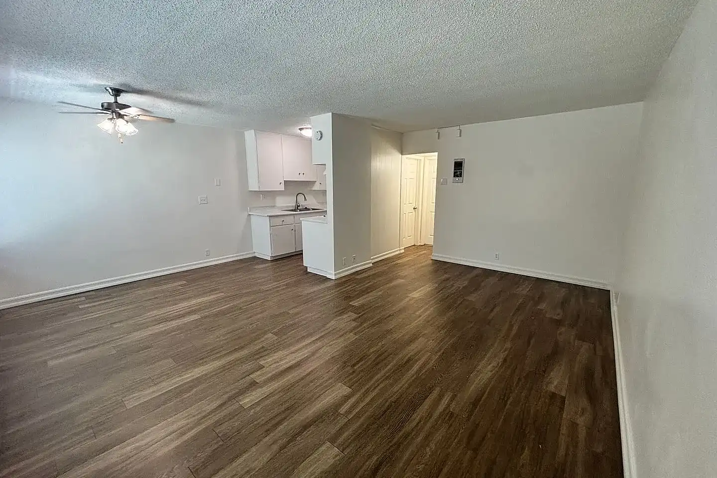 University Terrace Apartments photo 3