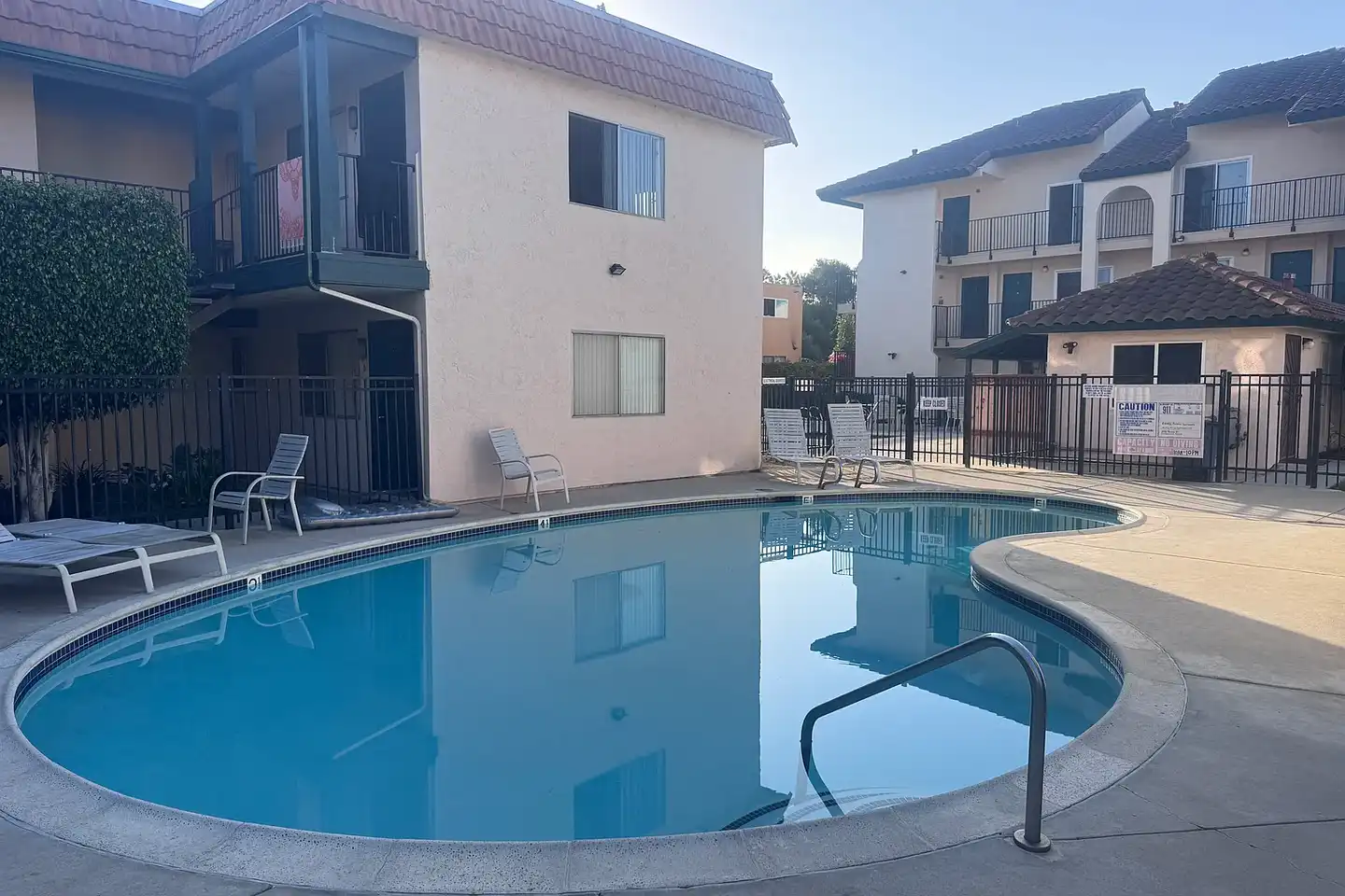 Camino Pointe Apartments photo 4
