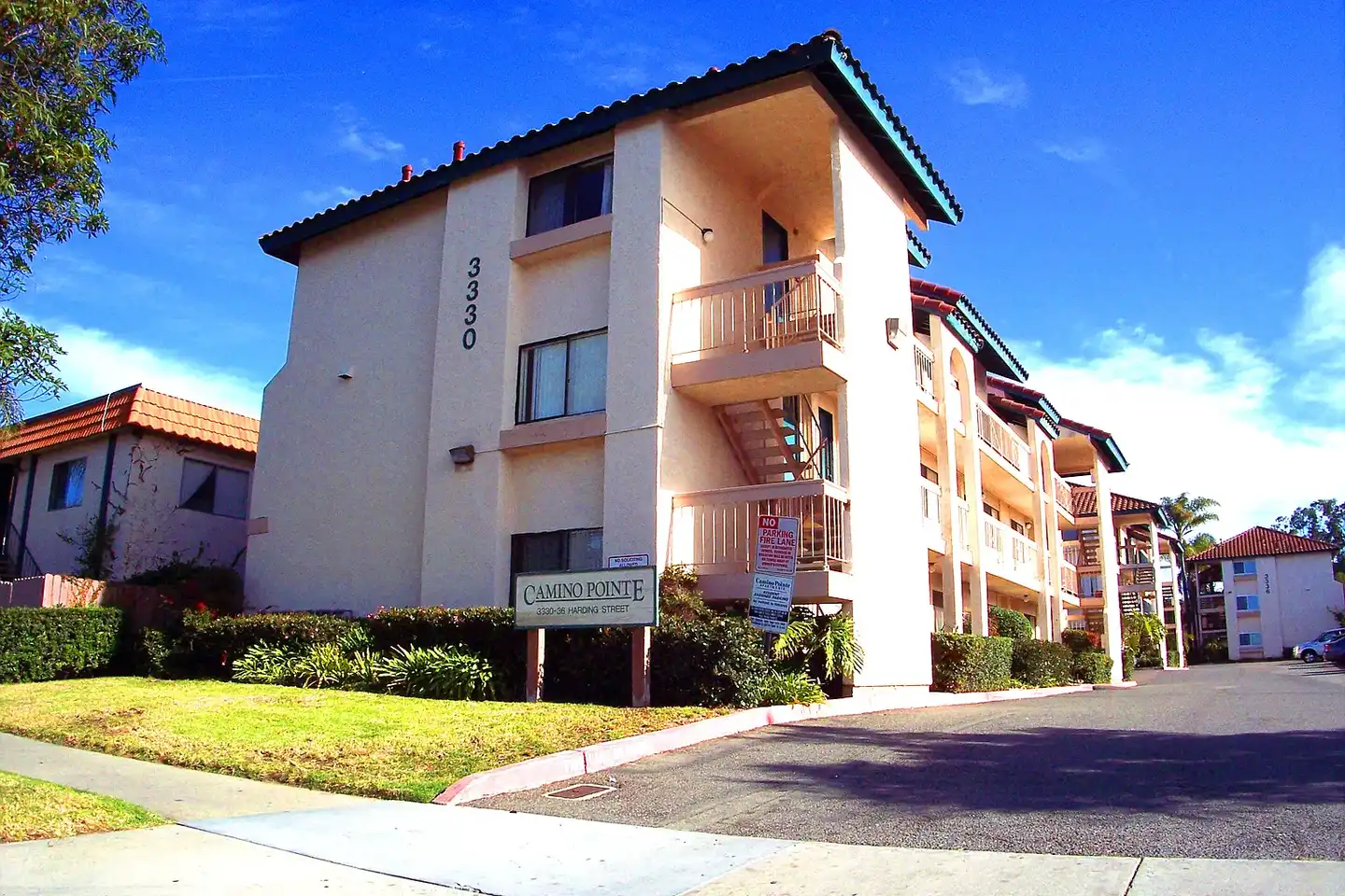 Camino Pointe Apartments photo 3