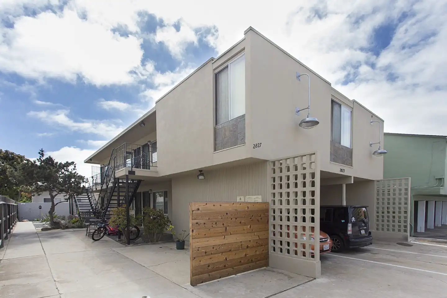 2827 Keats Street photo 2