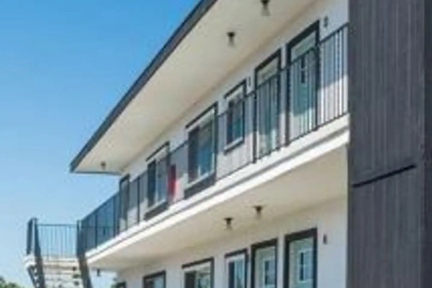 3826 Winona Ave unit #D