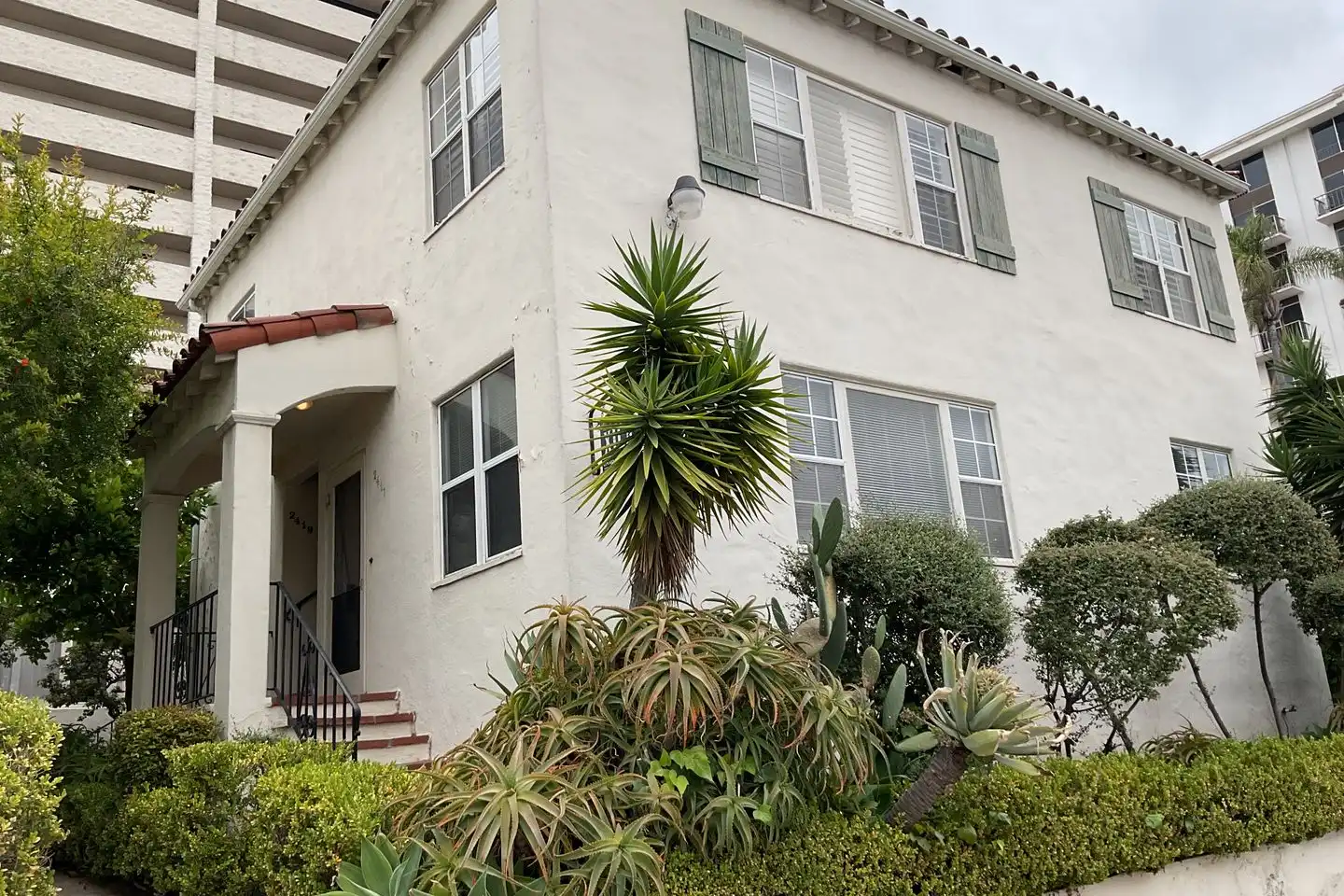 2417 Fifth Ave unit 2417