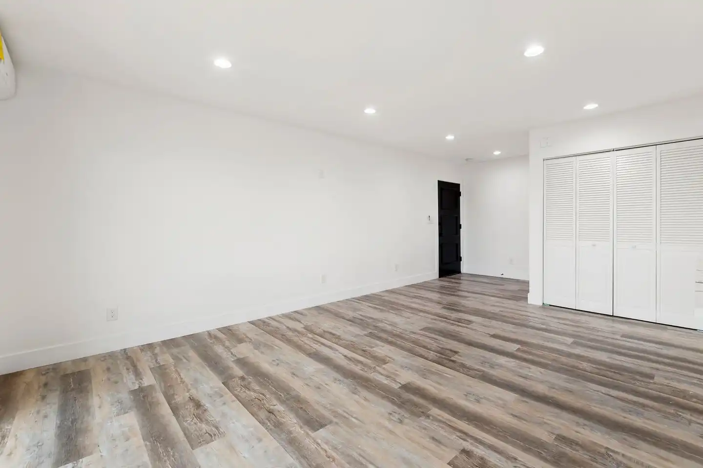 4475 49th St unit Unit 102 photo 4