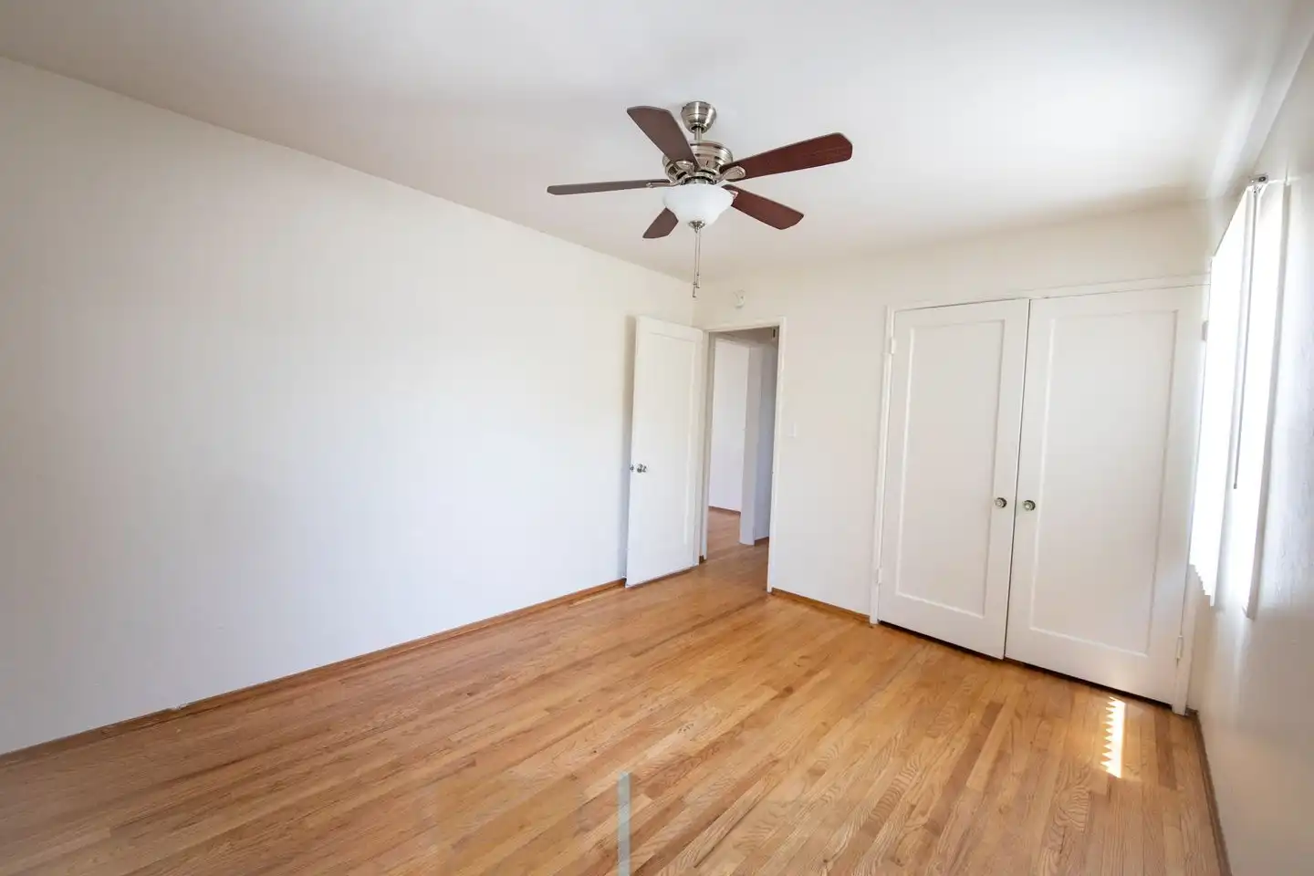 4459 1/2 Dawson Ave unit 4455 photo 3