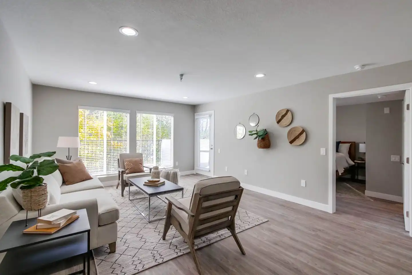 150 Gosnell Way unit #105 photo 3