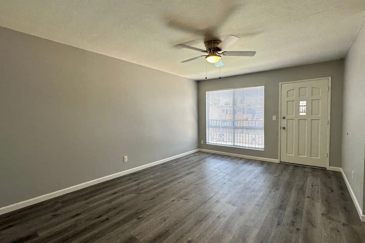 798 McClure St unit 16 photo 5
