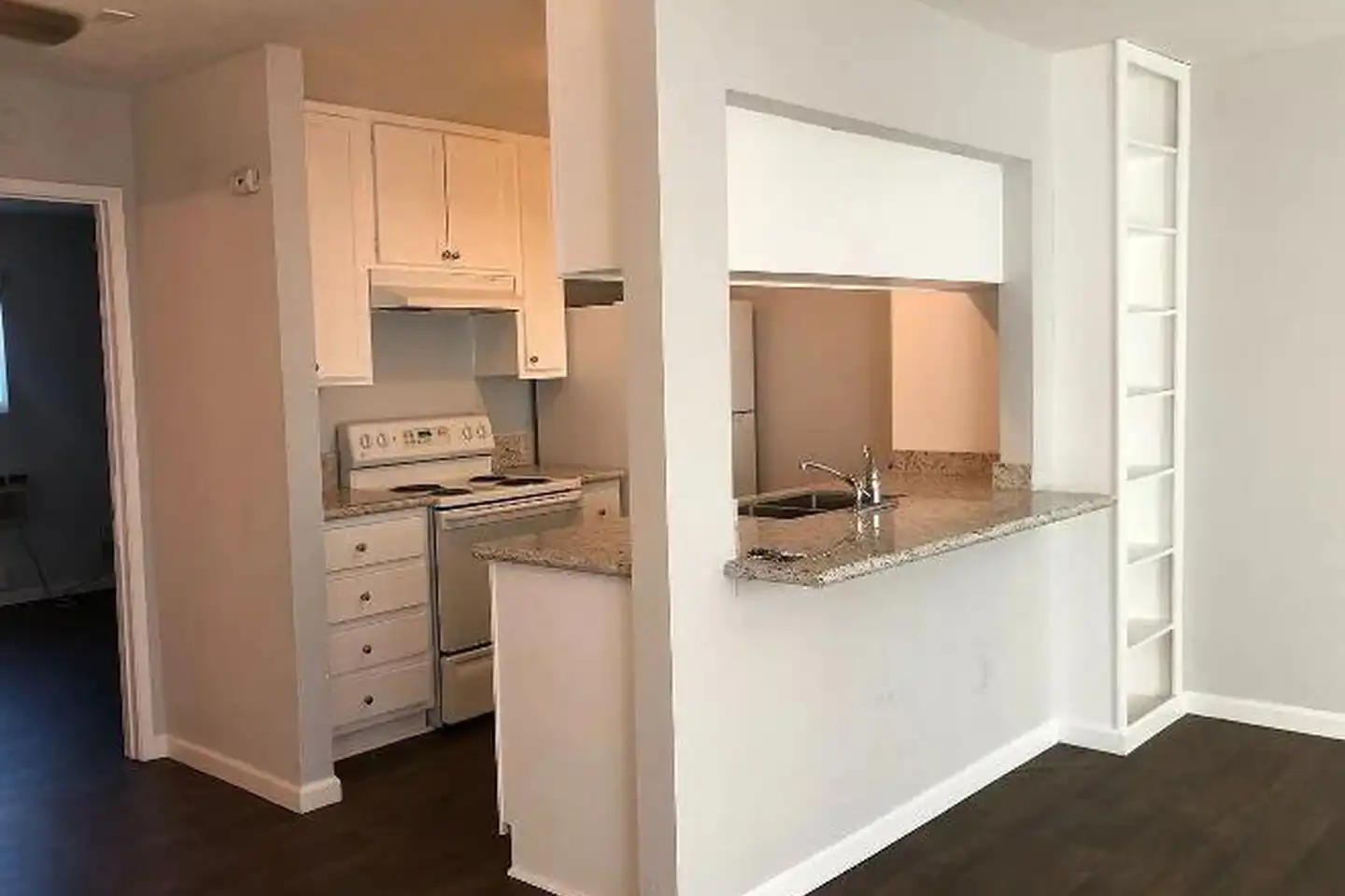 3825 47th St photo 4