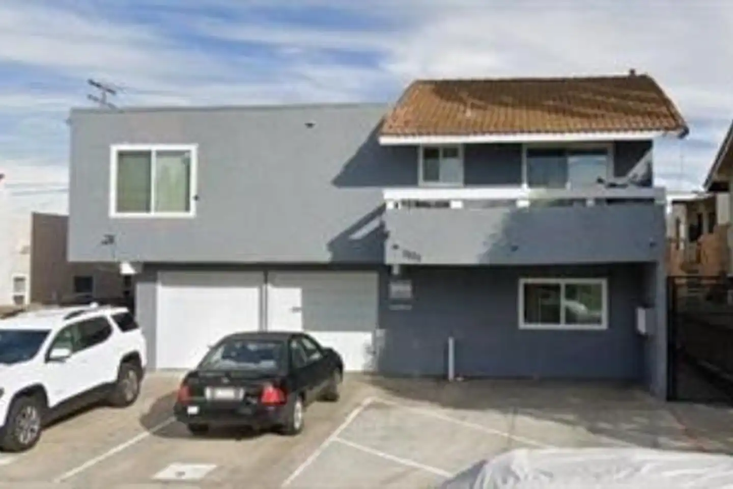 3825 47th St photo 2