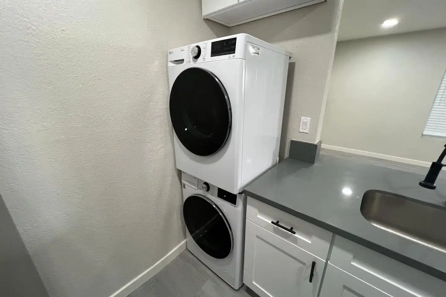 4368 Wilson Ave unit 3 photo 4