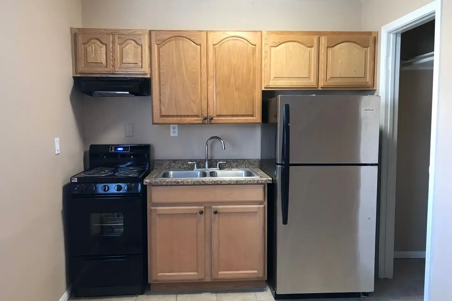 2954 F St unit 54-03 photo 2
