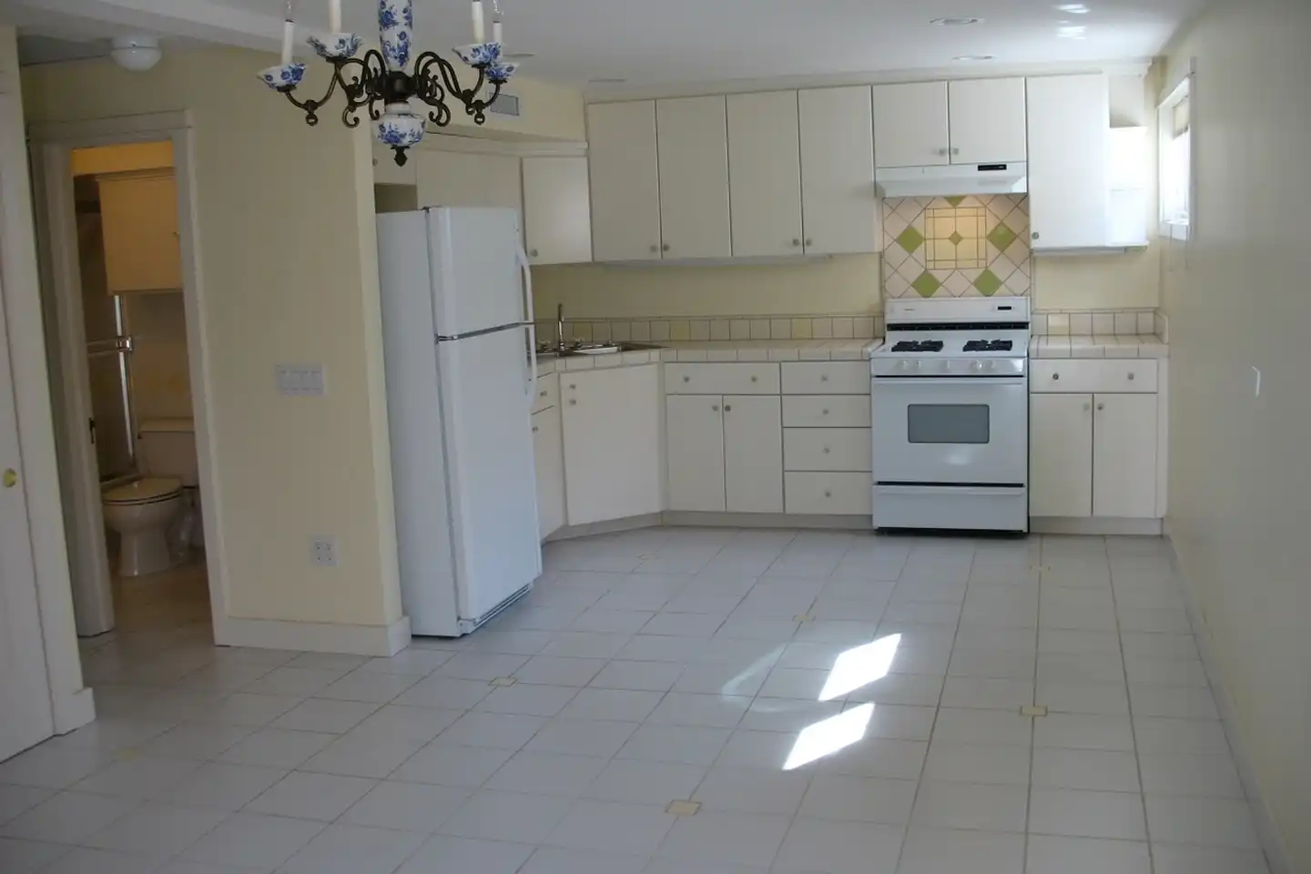 3032 Union St photo 3