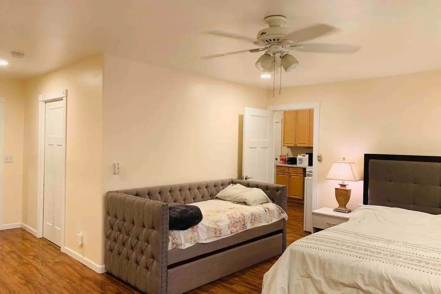 4435 Summer Dr unit 1 photo 3